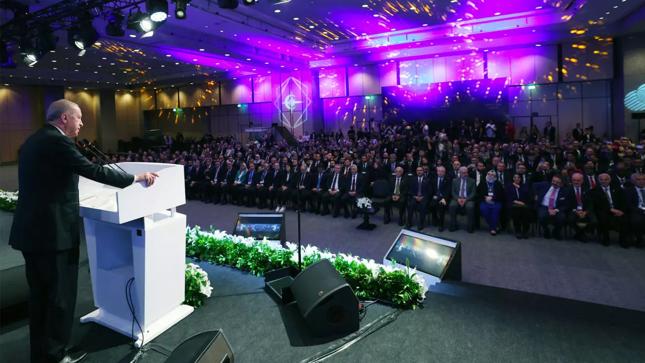 Erdogan said annual inflation should peak in May before cooling © TENA