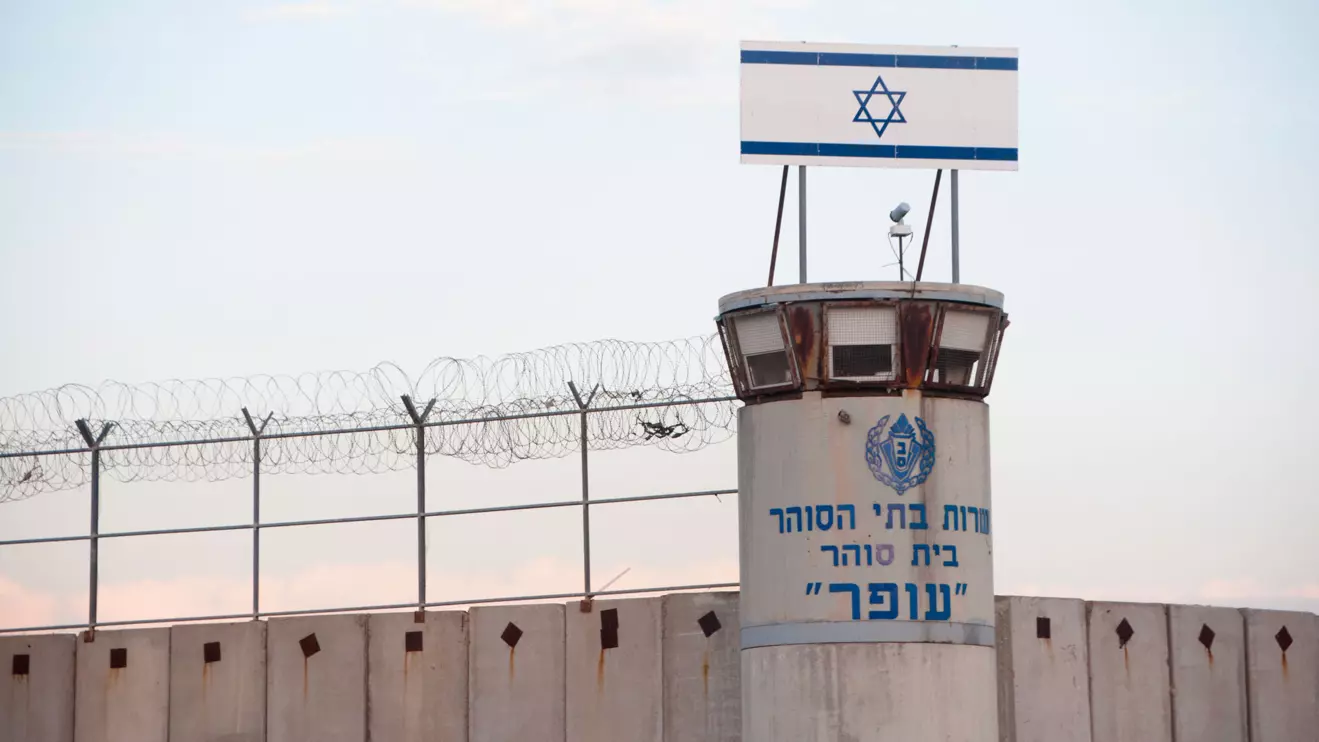 The prisoner exchange will take place during the first phase of the 42-day agreement