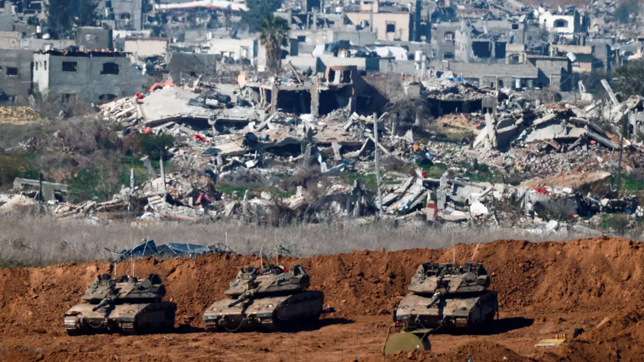 A view shows Israeli tanks near the border with Gaza, amid a ceasefire between Israel and Hamas, as seen from Israel, January 21, 2025. Reuters/Amir Cohen