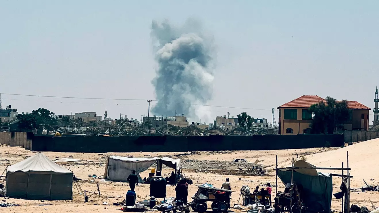 Smoke rises following Israeli strikes during an Israeli military operation, amid the ongoing conflict between Israel and Hamas, in Rafah, southern Gaza Strip, June 3, 2024. Reuters/Muath Al Hams