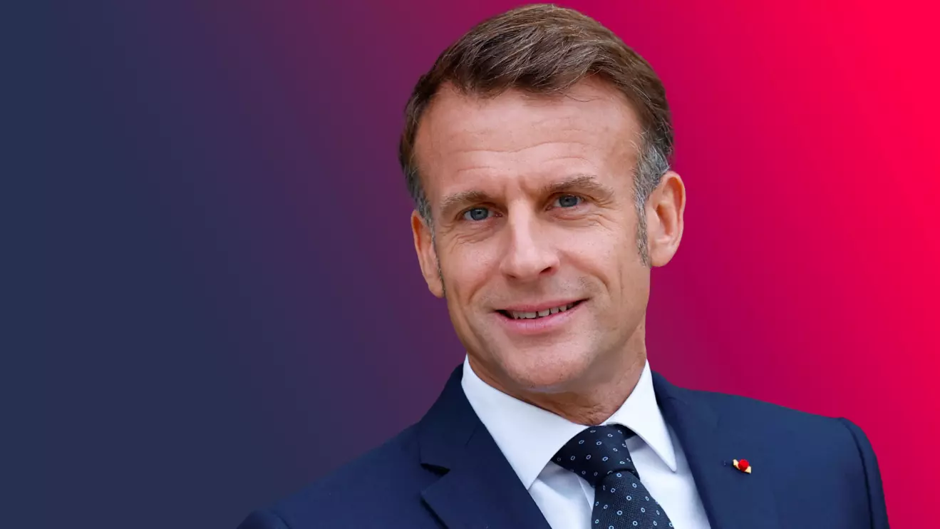 French President Emmanuel Macron waits for the arrival of a guest at the Elysee Palace in Paris, France, October 8, 2025. Reuters/Benoit Tessier