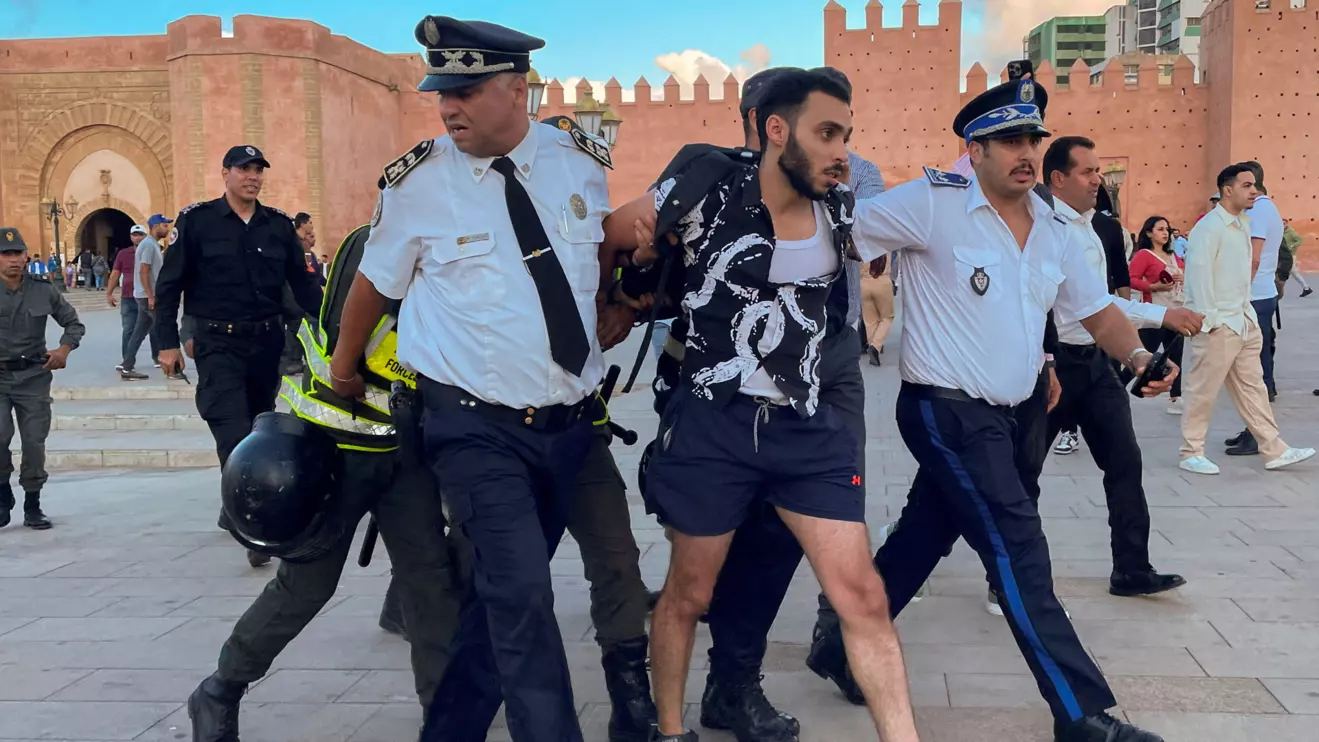 Members of the security forces detain a man as they prevent a protest demanding reforms in education and health from taking place, in Rabat, Morocco, September 29, 2025. Reuters/Ahmed El Jechtimi