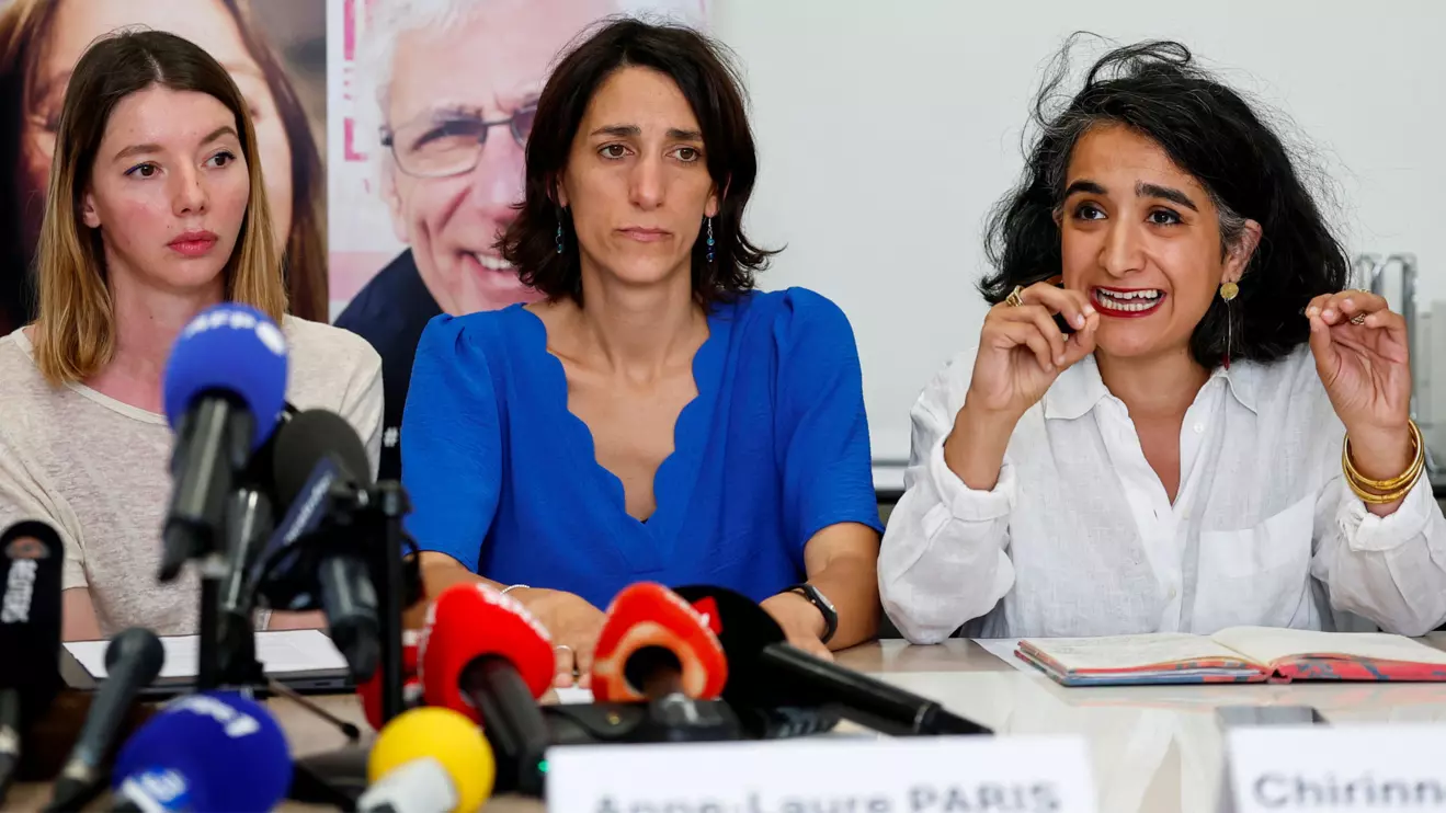 Noemie Kohler, sister of Cecile Kohler, and Anne-Laure Paris, daughter of Jacques Paris, two French citizens who are held in Iran, attend a press conference along with lawyer Chirinne Ardakani, in Paris, France June 27, 2025. Reuters/Benoit Tessier