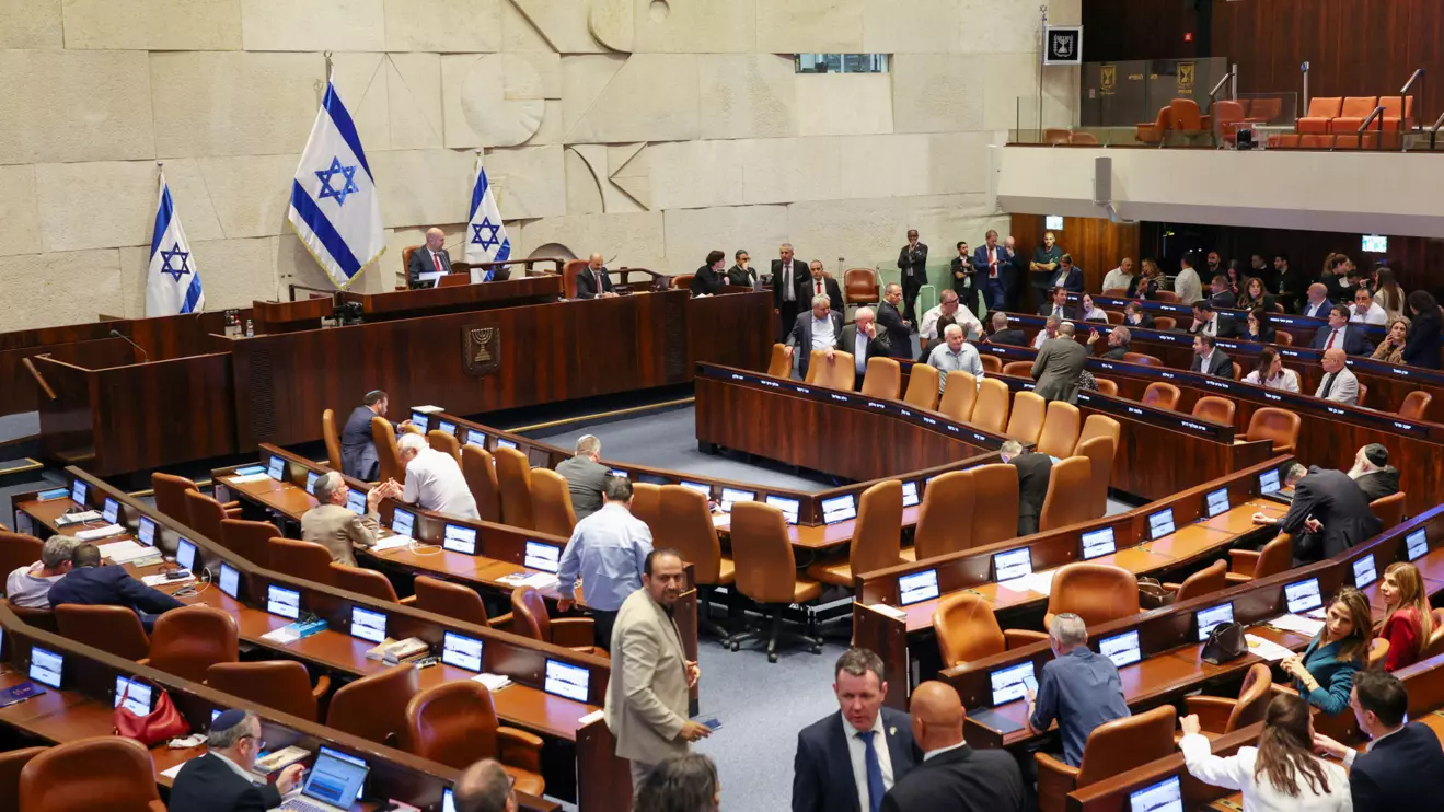 Israeli politicians react following a vote to dissolve the Knesset before the end of its term, in the Knesset, Israel's parliament in Jerusalem, May 20, 2026. Reuters/Ronen Zvulun