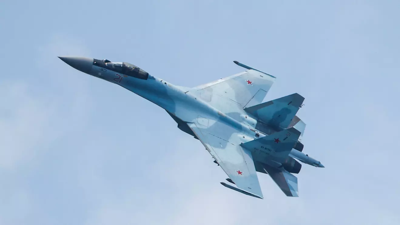 A Russian Sukhoi Su-35S jet fighter performs a flight during the Aviadarts competition, as part of the International Army Games 2021, at the Dubrovichi range outside Ryazan, Russia August 27, 2021. Reuters/Maxim Shemetov