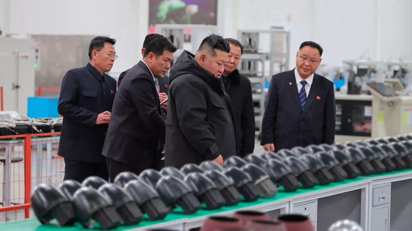 North Korean leader Kim Jong Un visits a military factory and inspects the production status of tactical guided weapons, in North Korea, in this picture released by North Korea's official Korean Central News Agency January 4, 2026. KCNA via Reuters