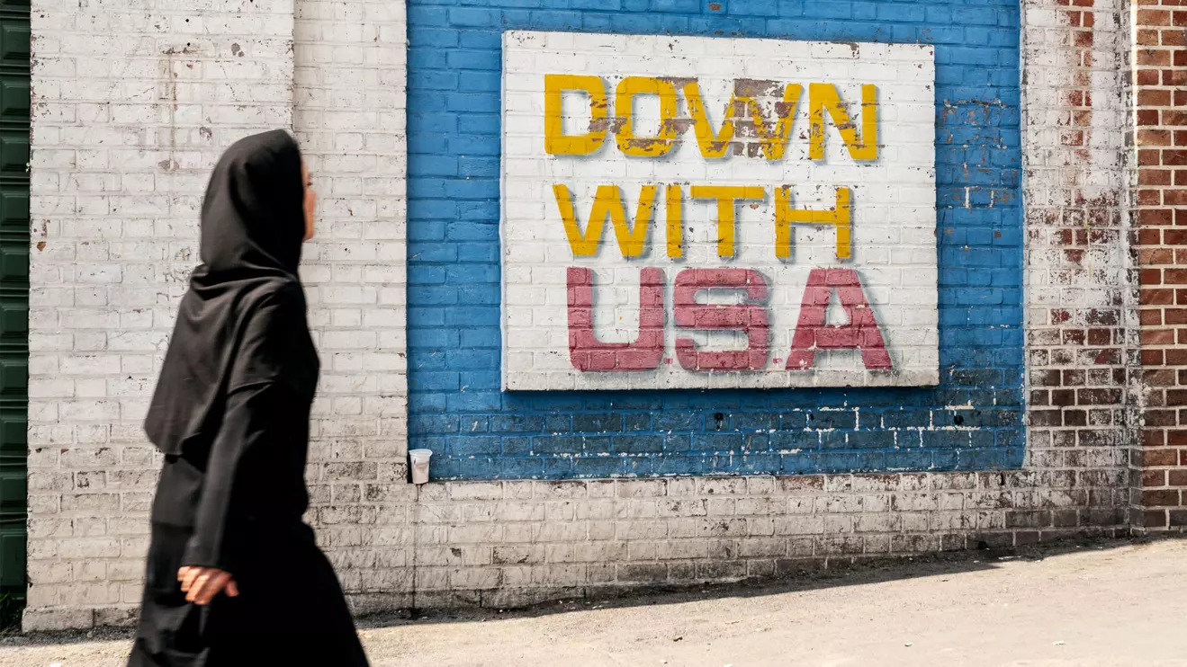 Tehran covered in propaganda displays © Mena Today 