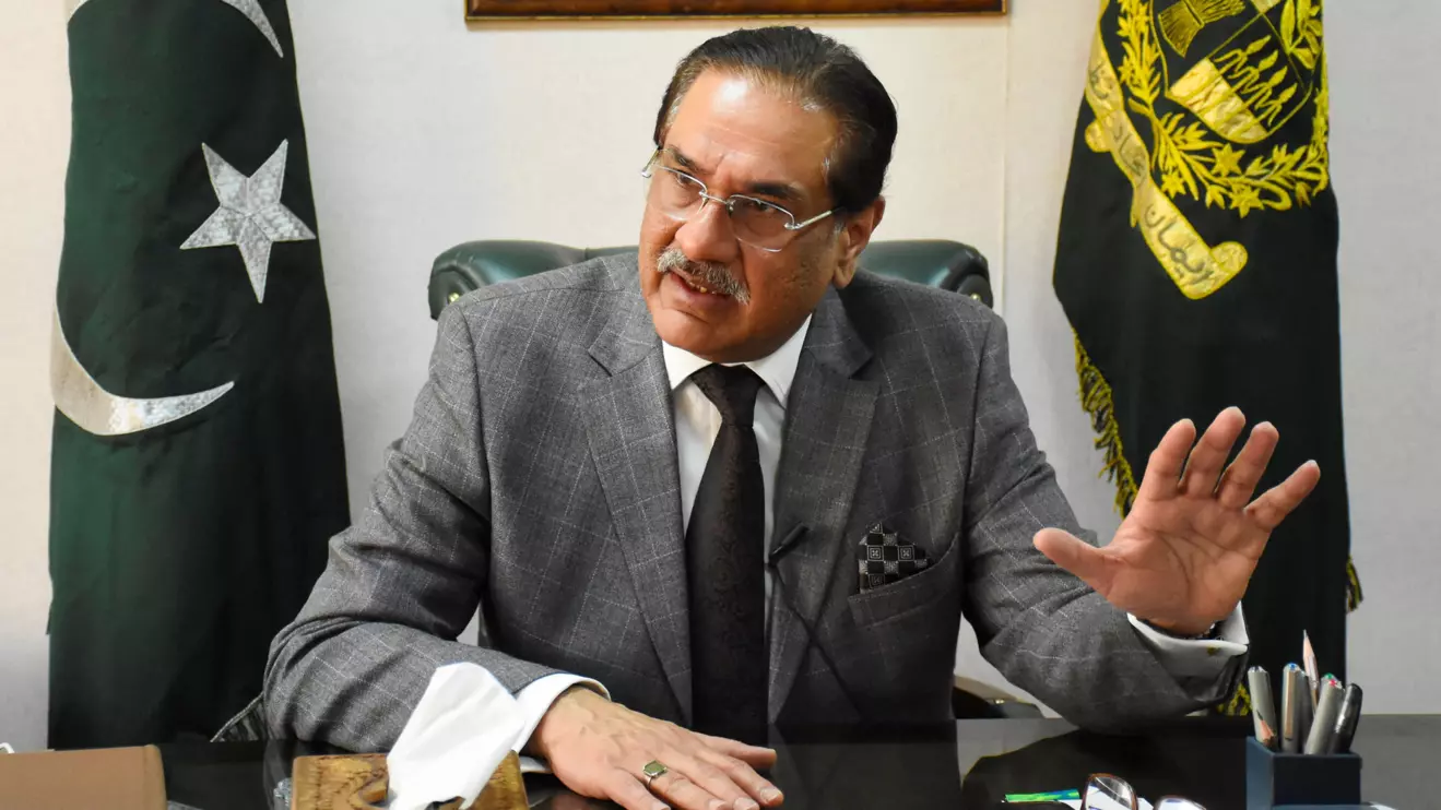 Minister for Defence Production Muhammad Raza Hayat Harraj, Reuters/Waseem Khan