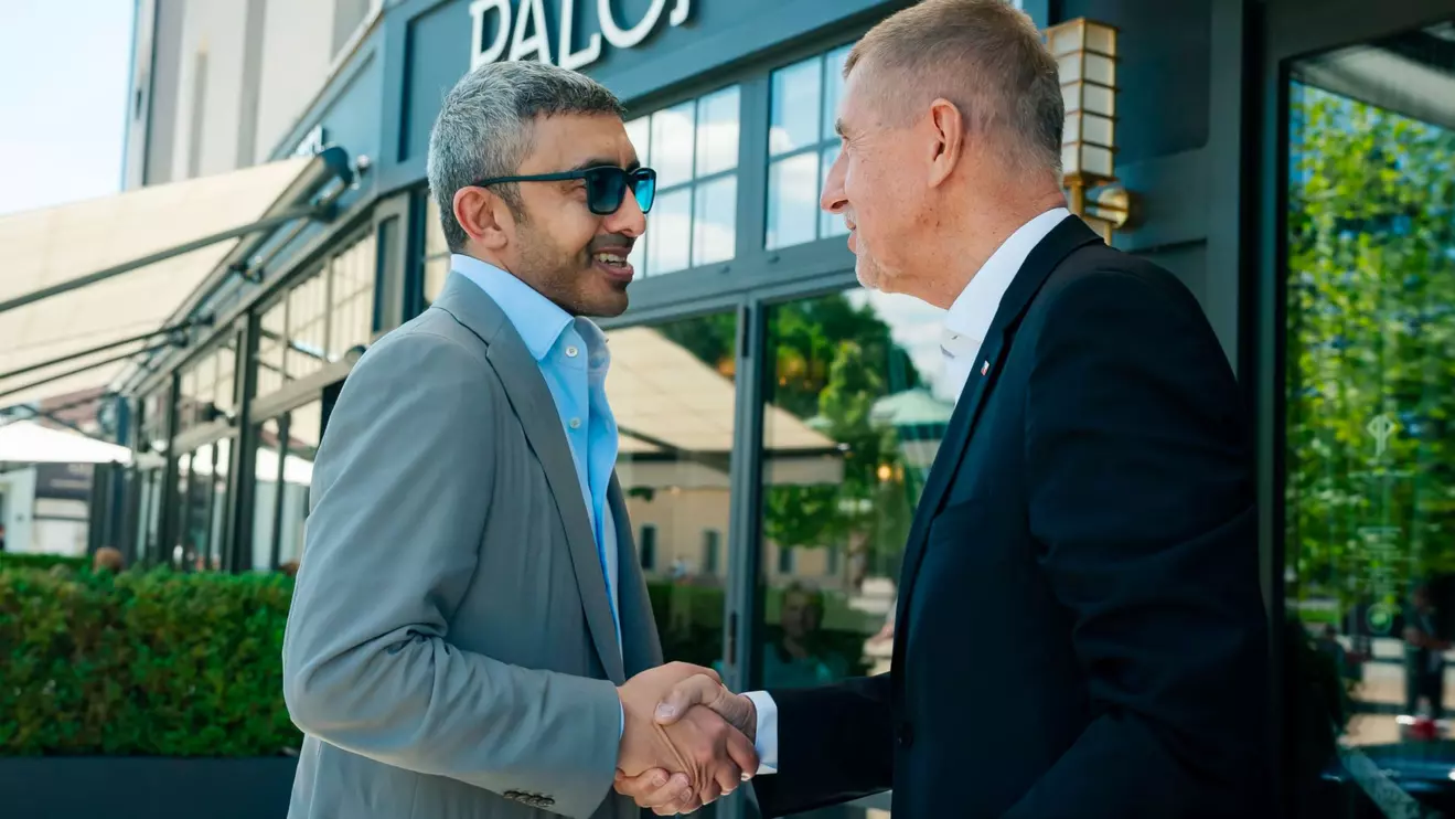 Abdullah bin Zayed Al Nahyan and Andrej Babiš © WAM