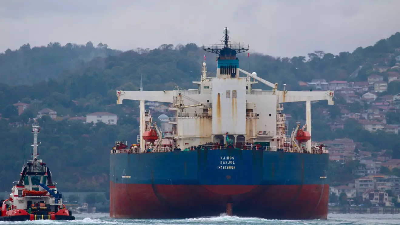 Gambian-flagged tanker Kairos transits the Bosphorus in Istanbul, Turkey, September 29, 2025. Reuters/Yoruk Isik