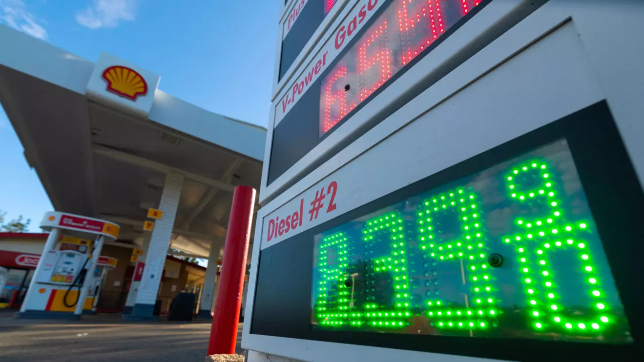 The current price of diesel fuel is displayed at a gas station in Encinitas, California, US, October 21, 2026. Reuters/Mike Blake