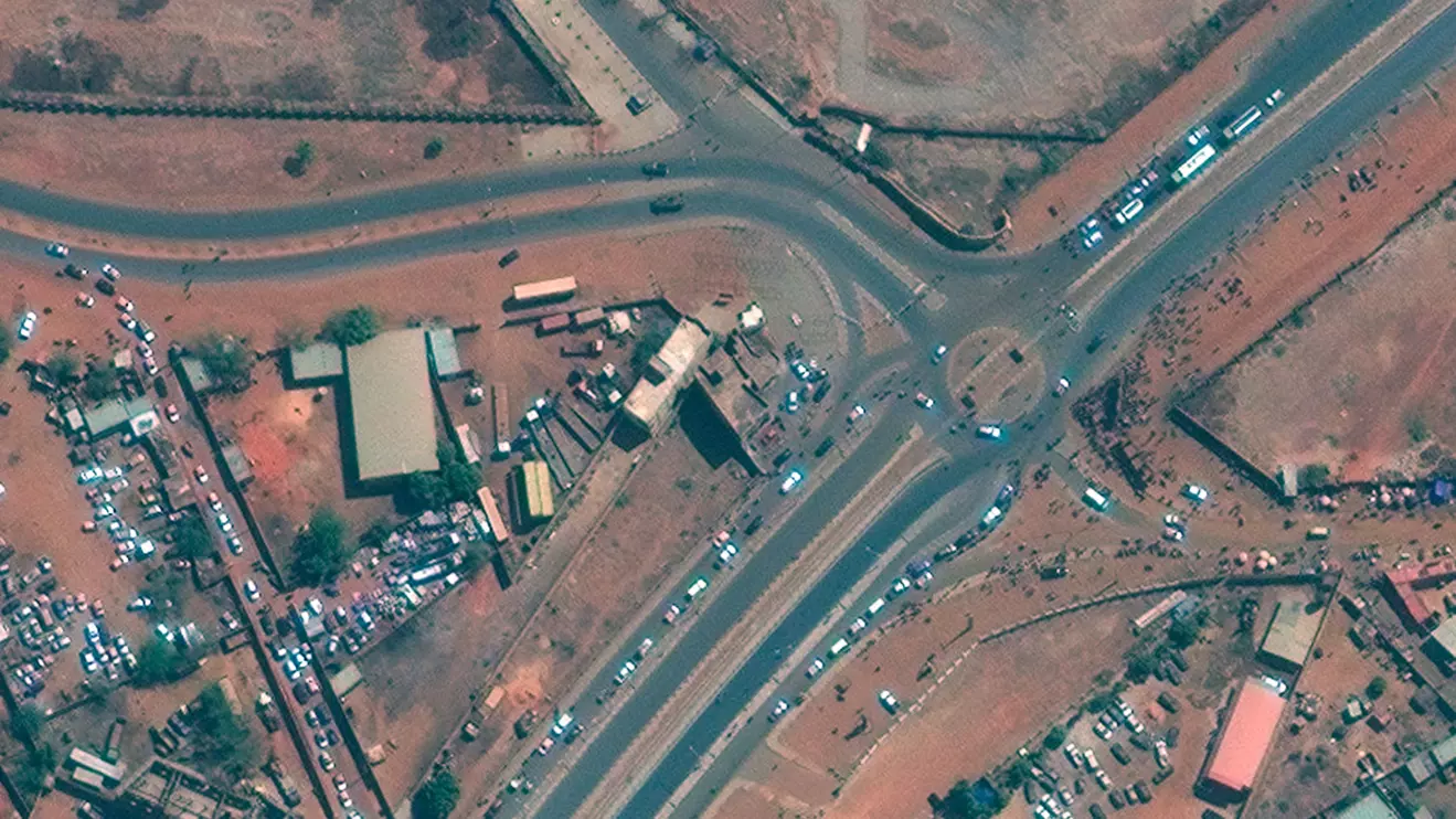 A satellite image shows roadblacks at the entrance of Diori Hamani International Airport and military bases after gunfire and explosions, in Niamey, Niger, January 29, 2026. ©2026 Vantor/Handout via Reuters