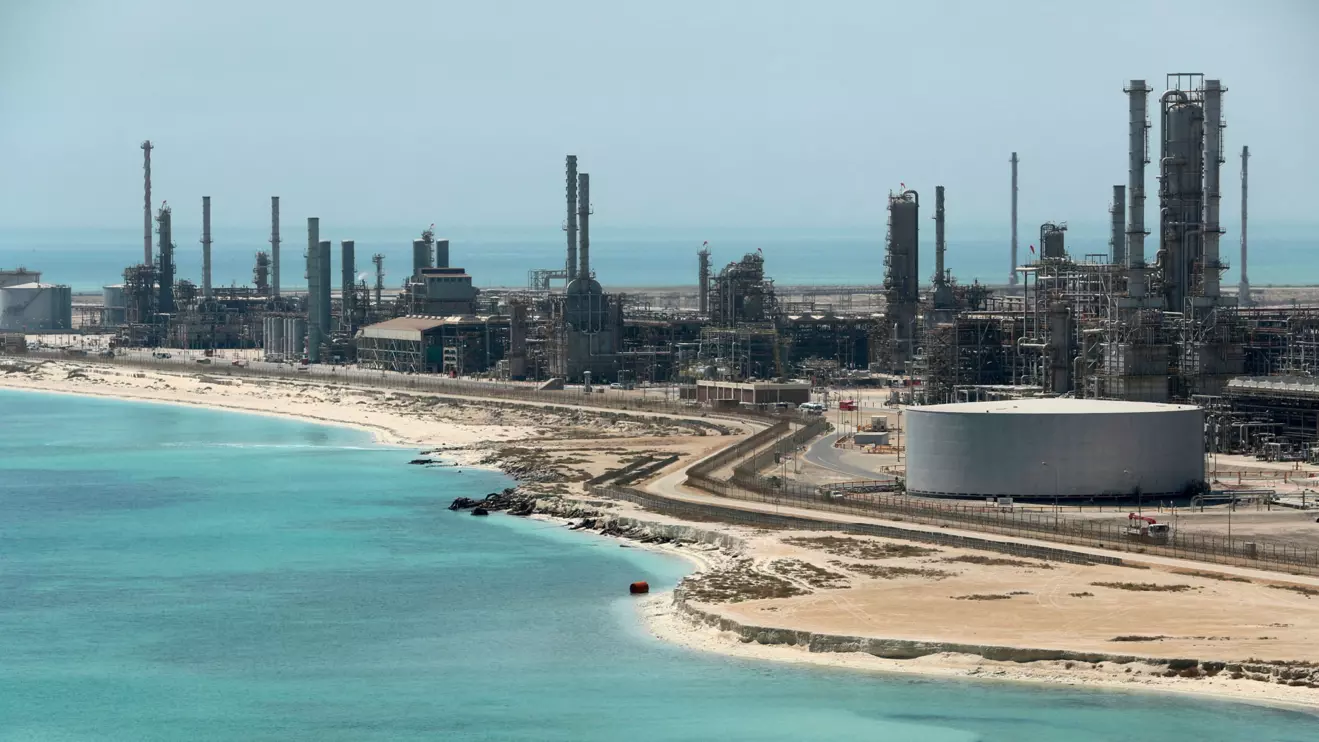 General view of Saudi Aramco's Ras Tanura oil refinery and oil terminal in Saudi Arabia. Reuters/Ahmed Jadallah