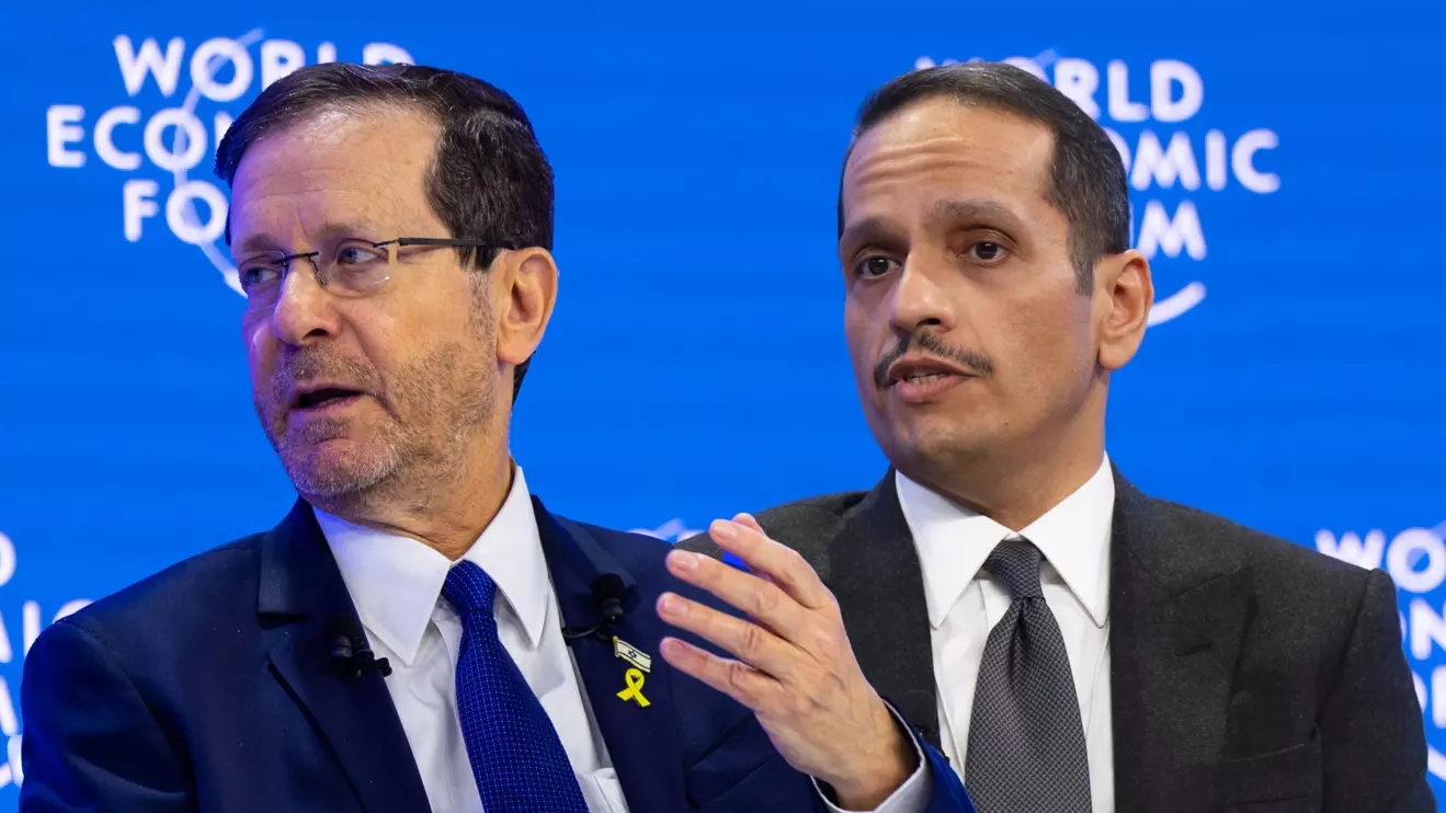 Isaac Herzog (L), Sheikh Mohammed bin Abdulrahman Al Thani © WEF