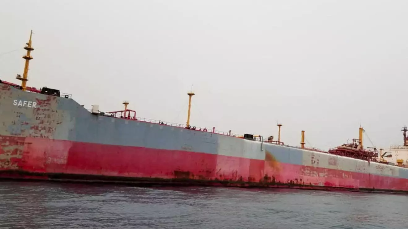 Decaying vessel FSO Safer is moored off Yemen's coast in this undated screengrab taken from a video. Holm Akhdar/Handout via Reuters/File Photo