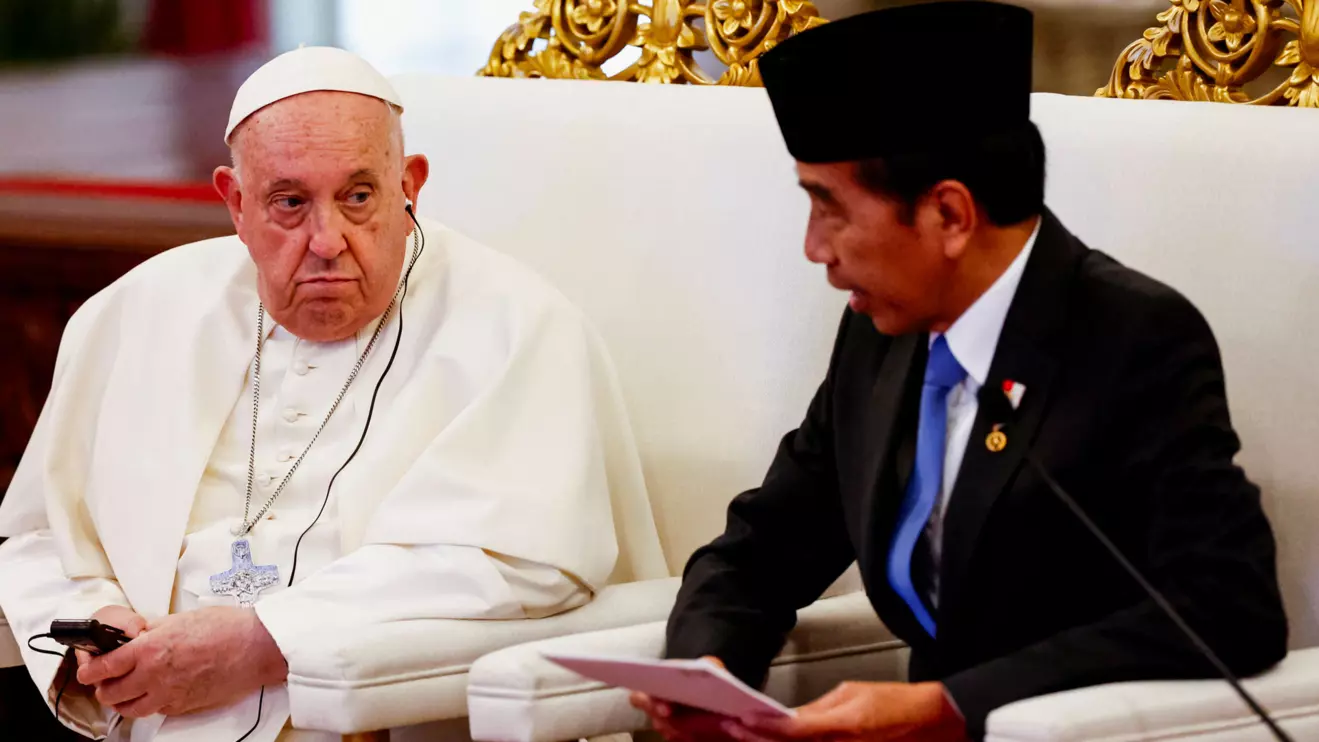 Pope Francis and Indonesian President Joko Widodo attend a meeting with Indonesian authorities, civil society and the diplomatic corps, during his apostolic visit to Asia, at the Presidential Palace in Jakarta, Indonesia, September 4, 2024. Reuters/Willy Kurniawan