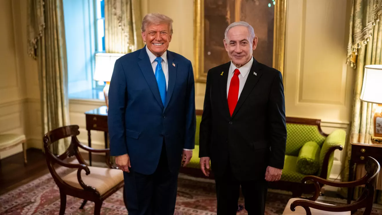 U.S. President Donald Trump speaks next to Israeli Prime Minister Benjamin Netanyahu © Mena Today 