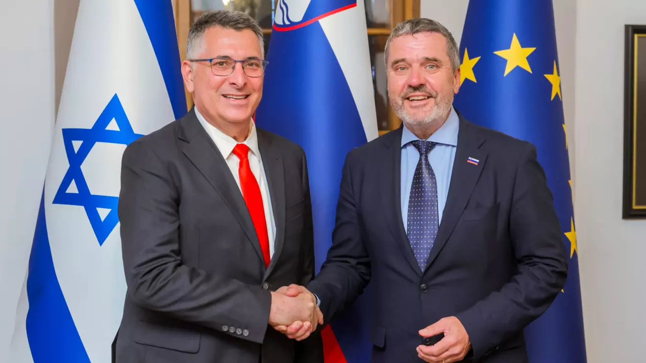 Israeli Foreign Minister Gideon Saar and the Slovenian Foreign Minister Tone Kajzer © MOFA Slovenia 