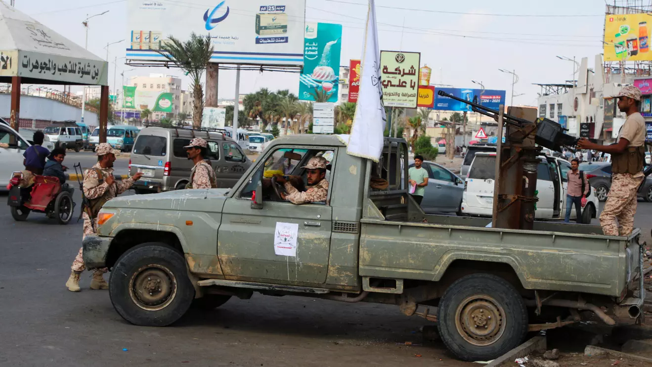 A member of the Giants Forces mans a machine gun on a patrol truck amid the southern crisis in Aden, Yemen, January 7, 2026. Reuters/Fawaz Salman