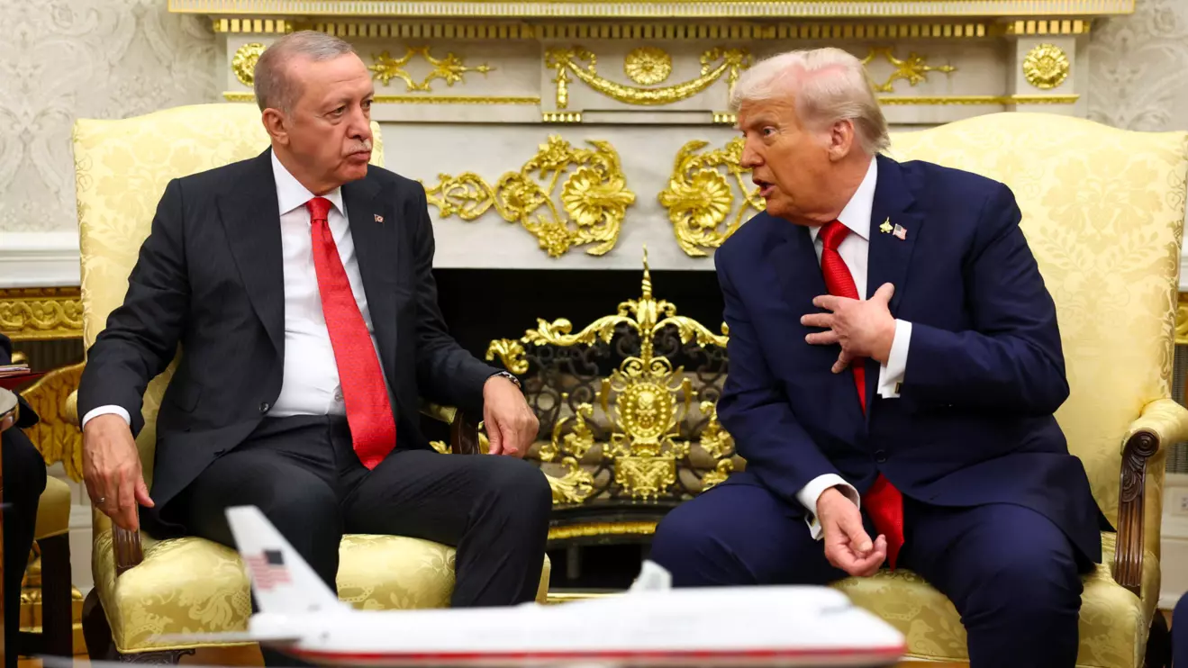 U.S. President Donald Trump and Turkey's President Recep Tayyip Erdogan meet at the White House in Washington, D.C., U.S., September 25, 2025. Reuters/Kevin Lamarque