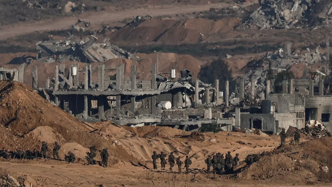 Israeli soldiers operate in Gaza, as seen from the Israeli side of the border, July 6, 2025. Reuters/Amir Cohen