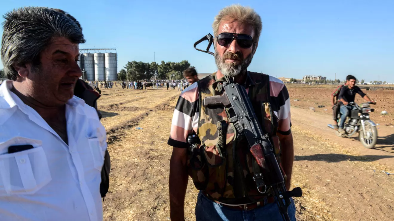 A fighter from the YPG © Mena Today 
