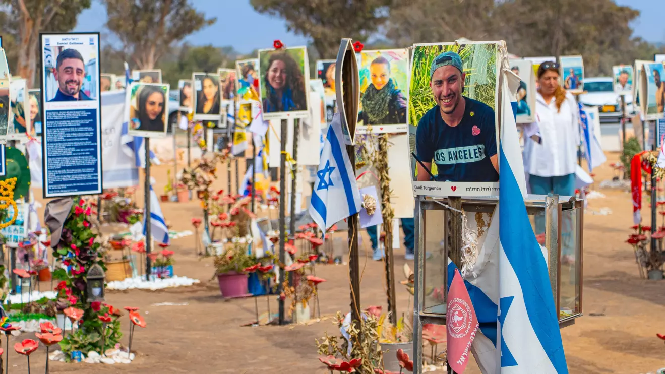 Re’im, Israel. The Nova Festival memorial, near Gaza. Photos of the victims of the festival are displayed at the site where the massacre took place on October 7, 2023 © Mena Today 