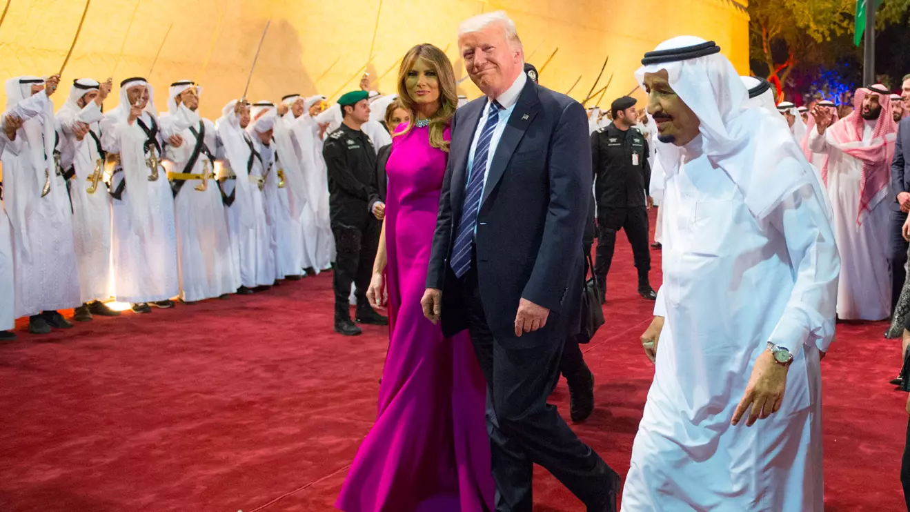 U.S. President Donald Trump and first lady Melania Trump are welcomed by Saudi Arabia's King Salman bin Abdulaziz Al Saud at Al Murabba Palace in Riyadh, Saudi Arabia May 20, 2017. Picture taken May 20, 2017. Bandar Algaloud/Courtesy of Saudi Royal Court
