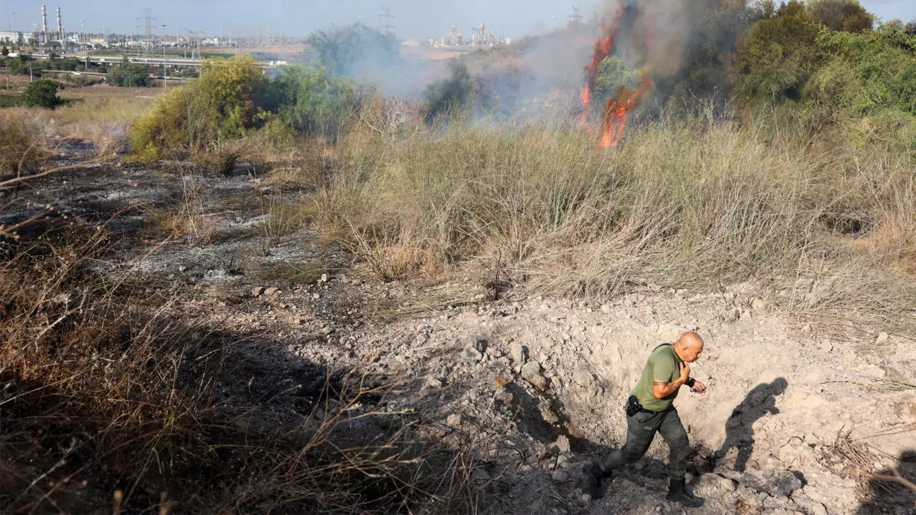 Smoke billows after a missile attack from Yemen in central Israel, September 15, 2024. Reuters/Ronen Zvulun