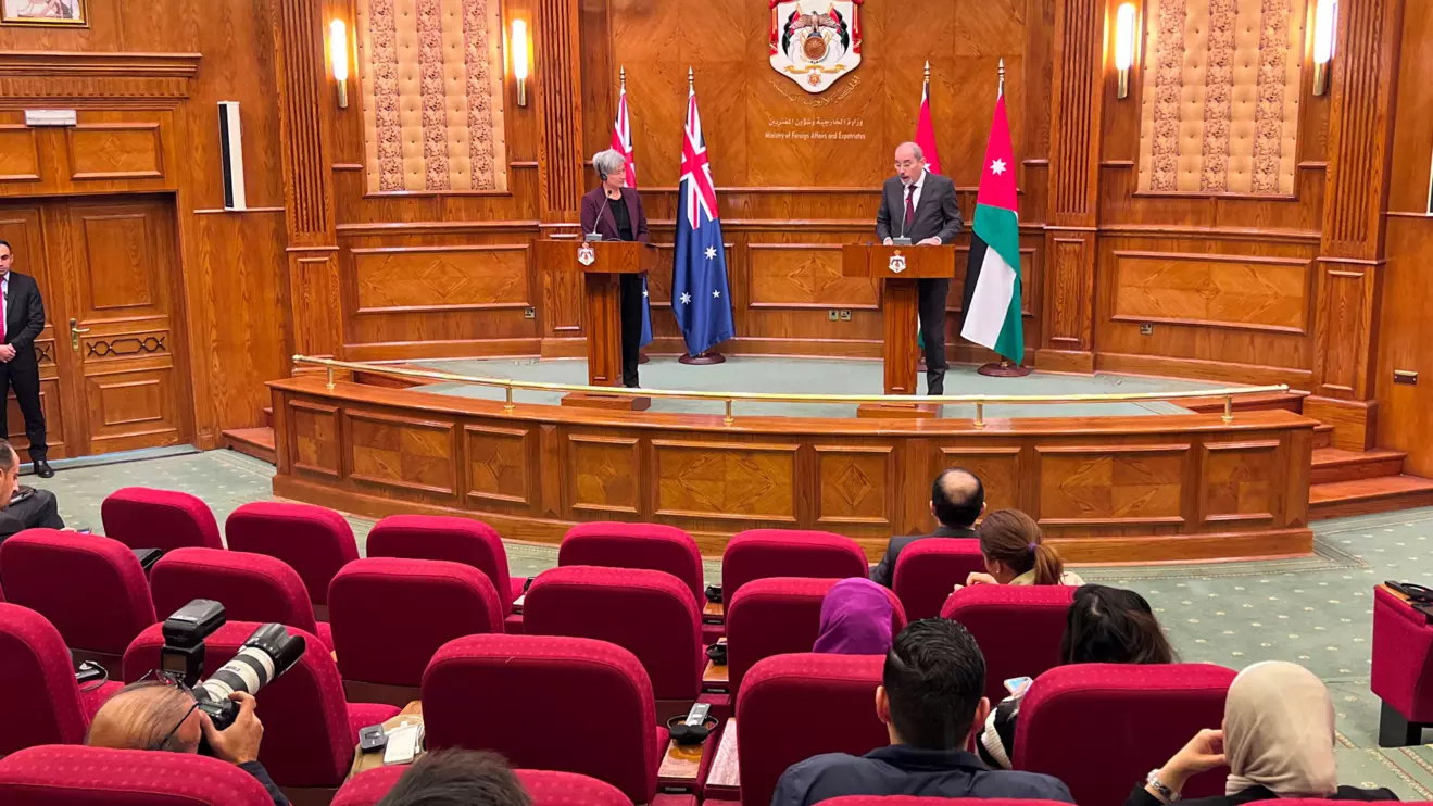 Jordanian Foreign Minister Ayman Safadi attends a press conference with Australian Foreign Minister Penny Wong in Amman, Jordan January 16, 2024. Reuters/Jehad Shelbak