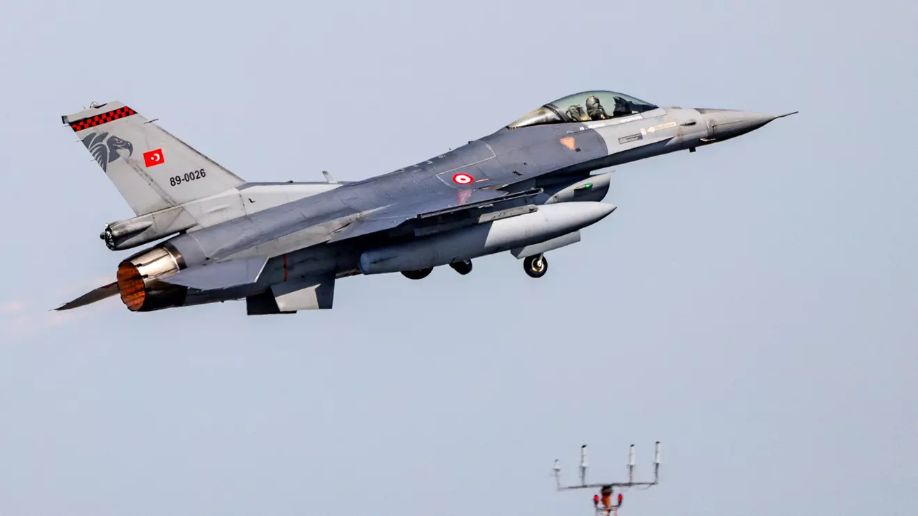 An F-16 combat jet aircraft of the Turkish airforce takes off at the Air Defender Exercise 2023 at the military airport of Jagel, northern Germany, June 9, 2023. Axel Heimken/Pool via Reuters