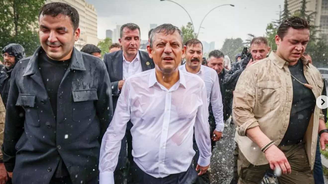 Özgür Özel on Tuesday in Izmir © Instagram 