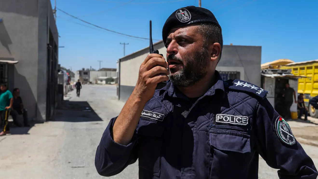 Palestinian trucks at the Kerem Shalom border crossing © Mena Today 