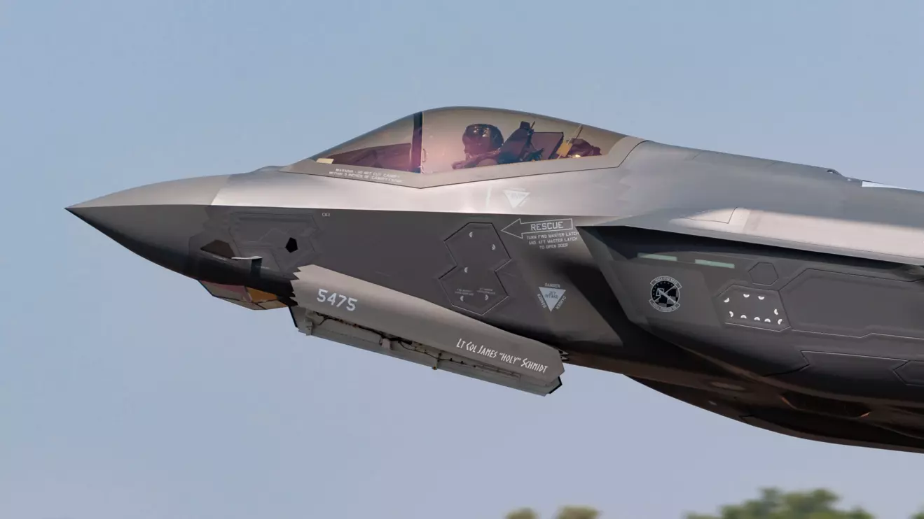 The strikes came as Iran's IRNA state news agency reported that missiles were launched by the "enemy" toward Qeshm Island on Sunday afternoon © Mena Today 