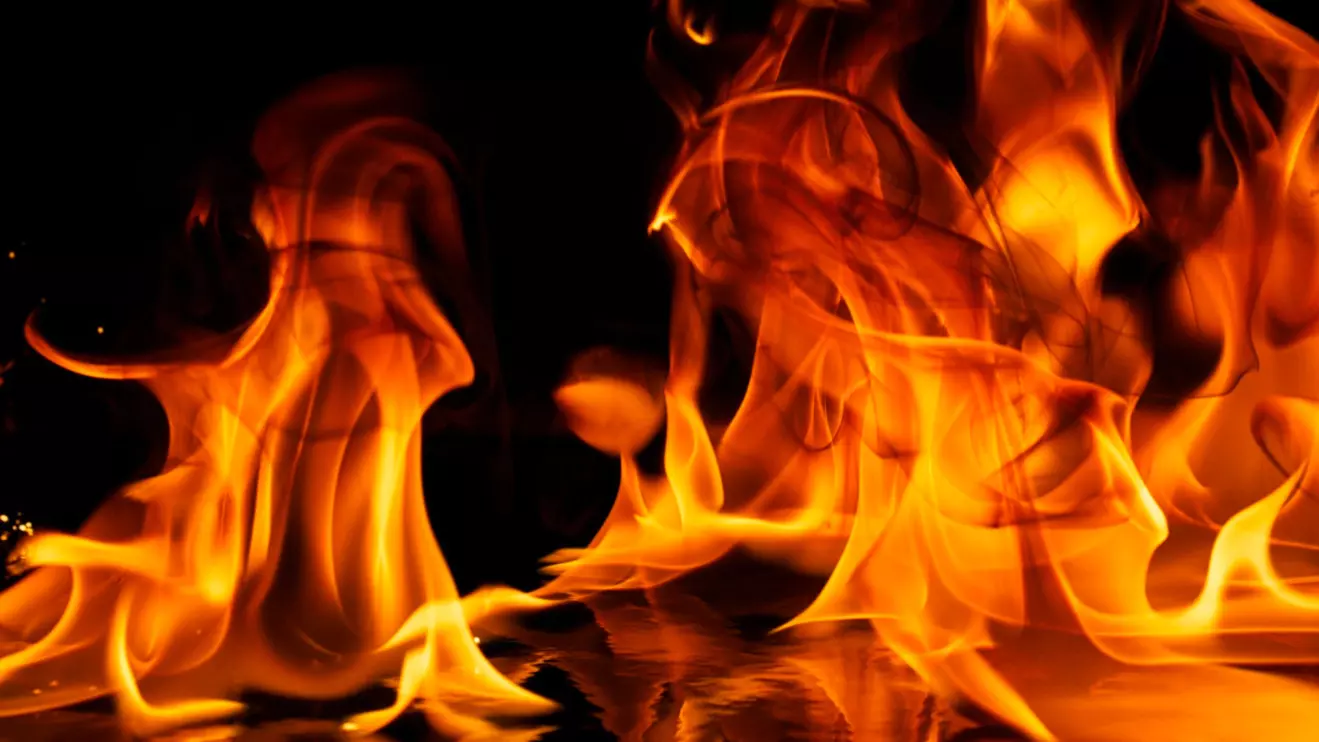 The official said pipes at the entrance of unit 3 of the refinery caught fire © Mena Today 