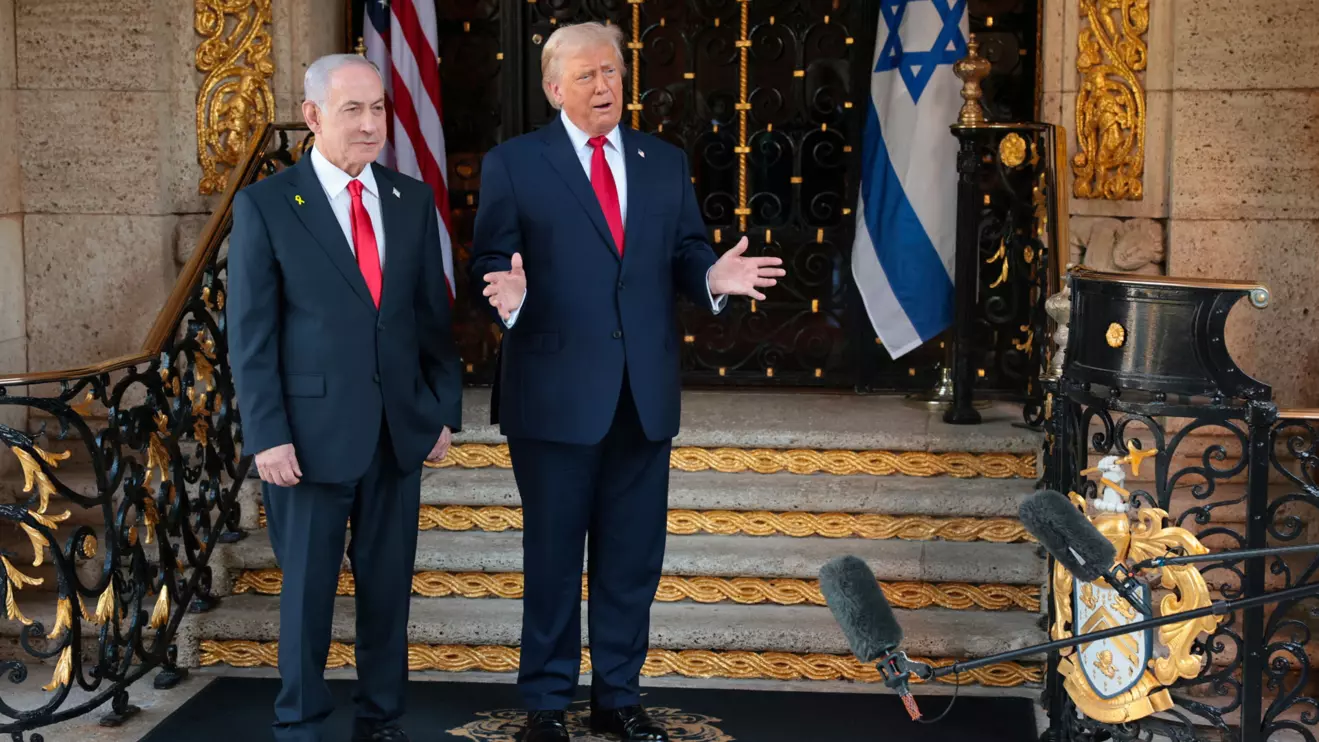 U.S. President Donald Trump speaks to the media next to Israeli Prime Minister Benjamin Netanyahu upon arrival for meetings at Trump's Mar-a-Lago club in Palm Beach, Florida, U.S., December 29, 2025. Reuters/Jonathan Ernst