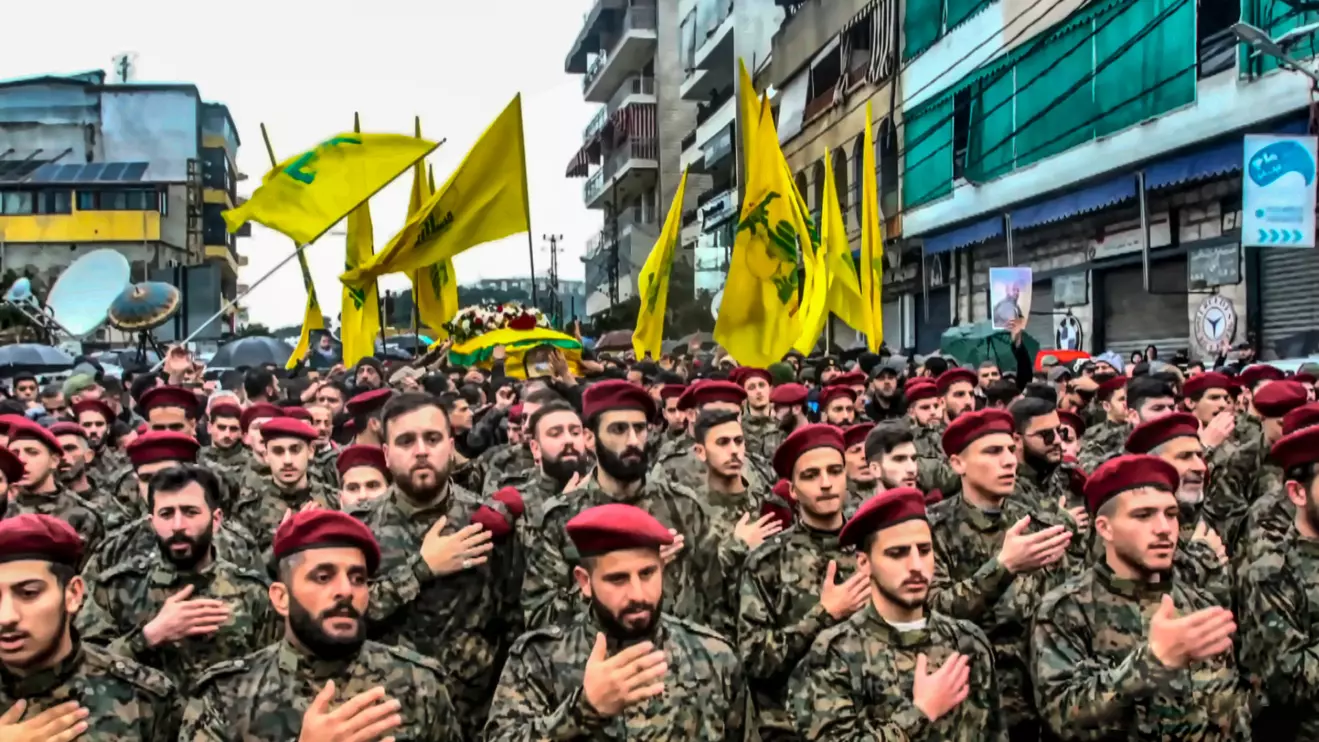 Hezbollah is on alert for a possible US-Iran escalation, potentially reigniting the Lebanon front © Mena Today 