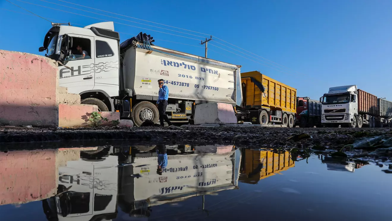 Sisi agreed to send the aid temporarily until legal mechanisms are in place to reopen the Rafah border crossing from the Palestinian side © Mena Today 