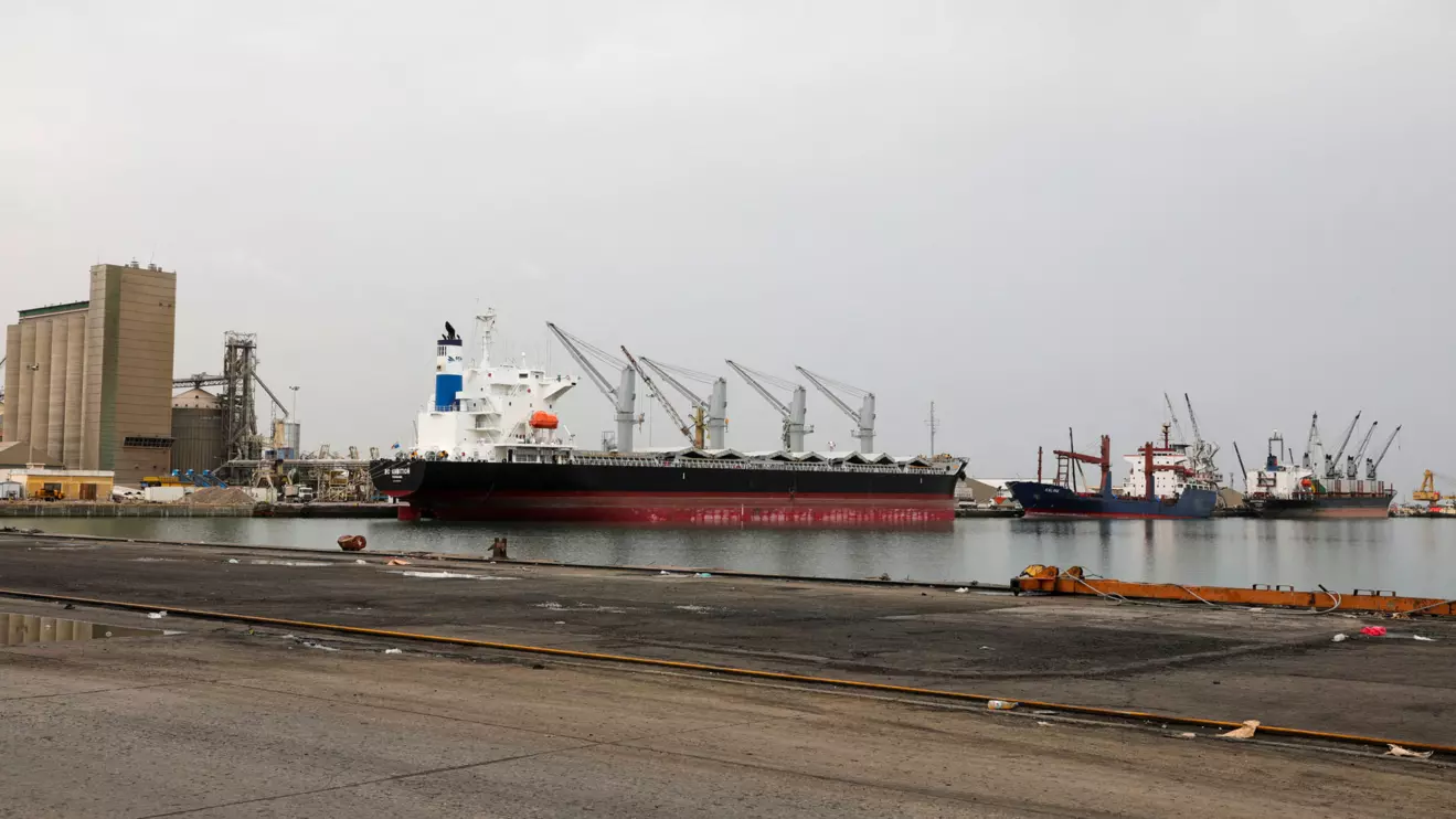 Ships are docked at the Red Sea port of Hodeidah, Yemen July 31, 2024. Reuters/Khaled Abdullah