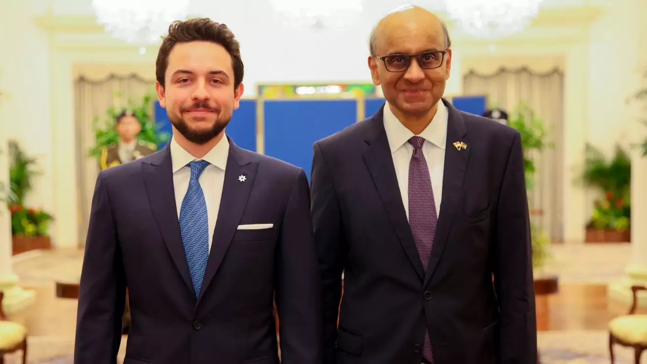 Prince Al Hussein meets with Singapore President Tharman Shanmugaratnam © Royal Court 