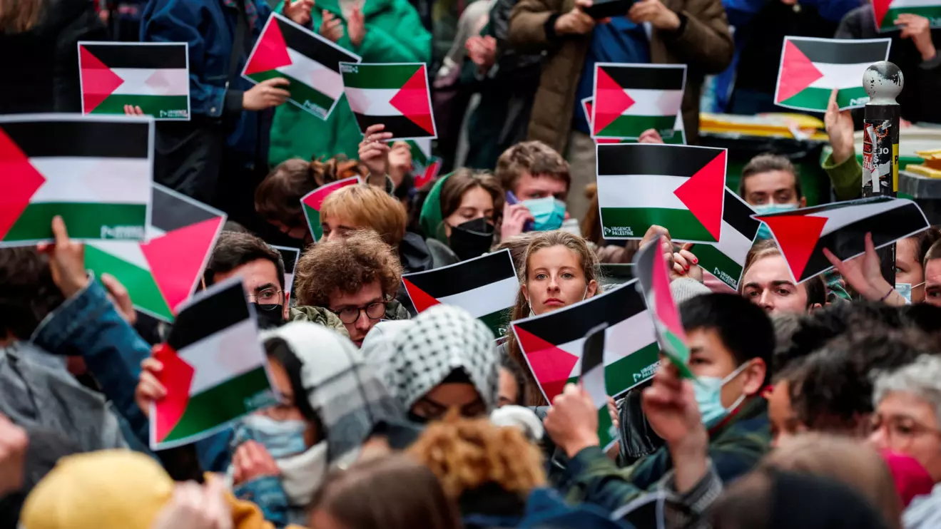 Youths take part in the occupation of a street in front of the building of the Sciences Po University in support of Palestinians in Gaza, Paris, April 26, 2024. Reuters/Gonzalo Fuentes