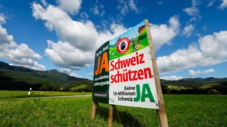 Swiss voters poised to reject 10 million population cap in referendum, projection shows