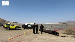 Houthi-Saudi fighting intensifies with strikes on oil and airport