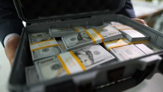 Lebanon seizes $2.5 million bound for Hezbollah, sources say