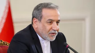 Iran's foreign minister to hold talks in Paris on Nov. 26 - French foreign ministry