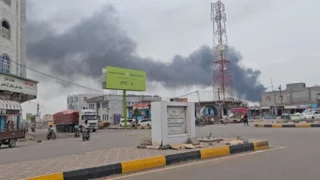Houthi assaults bring Yemen's Mocha port to a standstill
