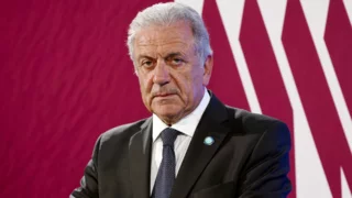 Avramopoulos loses immunity as Belgian warrant advance