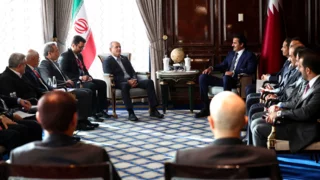 Qatari envoys press Iran on deal with Washington