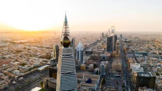 Exclusive-Saudi has told Iran not to attack it, warns of possible retaliation, sources say