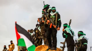 Hamas military wing refuses disarmament demands